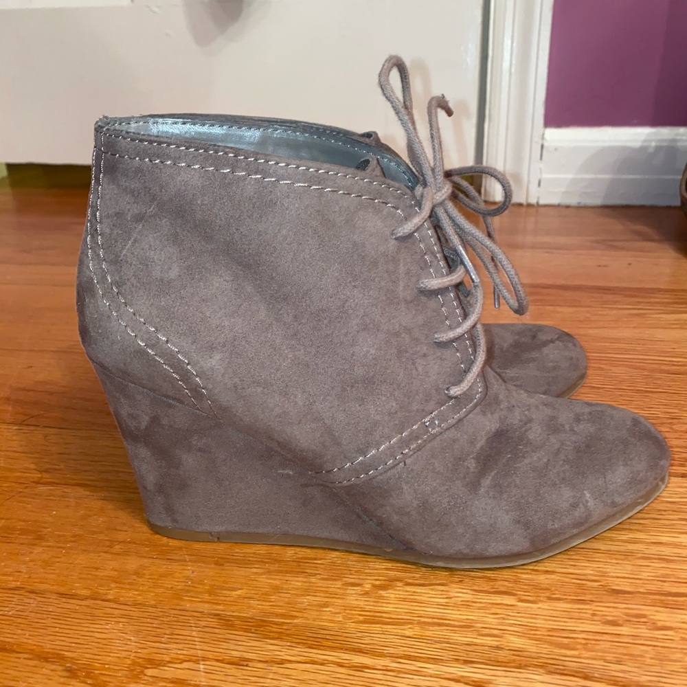 Taupe suede leather booties